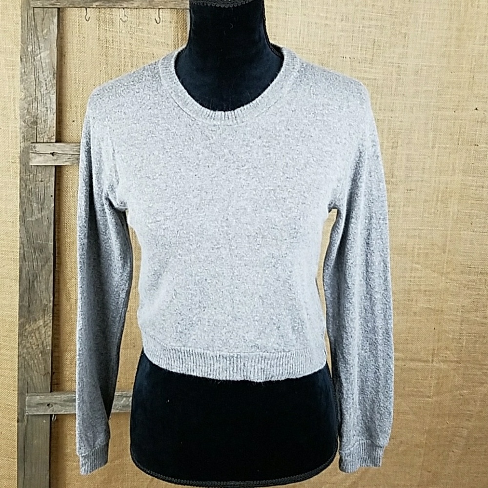 Brandy Melville women's S‎ cropped knit sweater